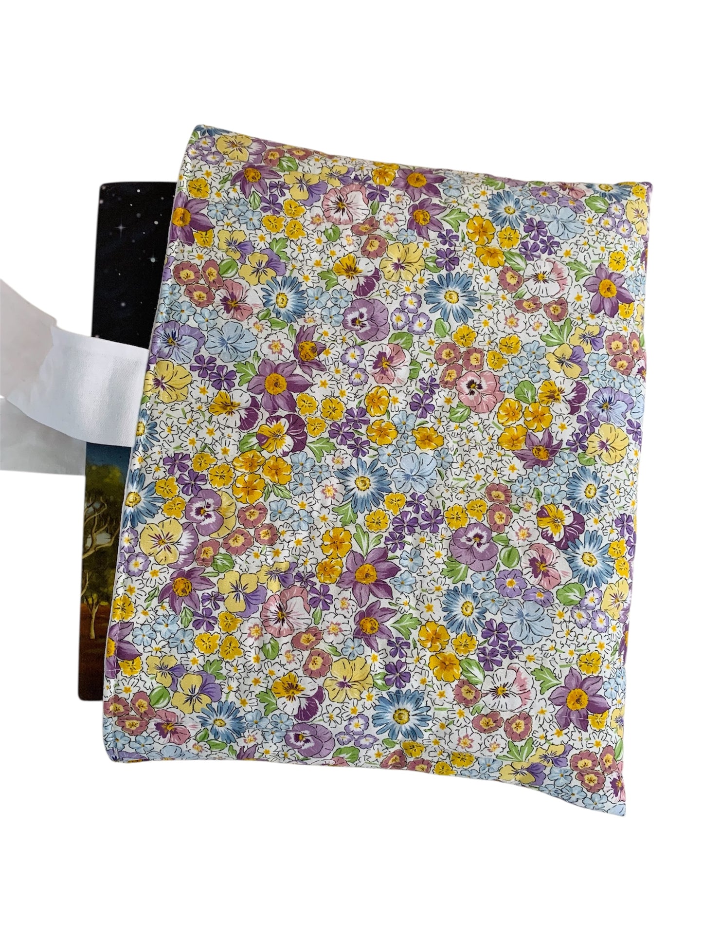 Floral Bouquet Quilted Book Sleeve